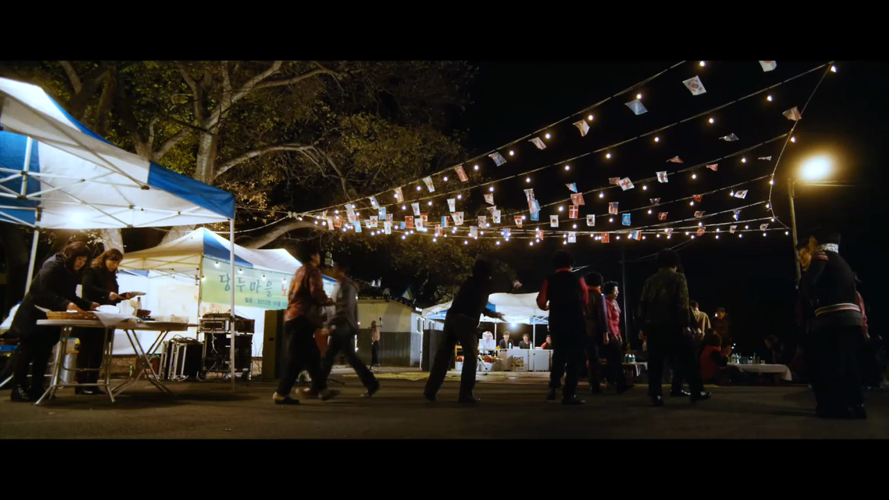 돼지같은여자.(3.3).My sister, the pig lady 2015.1080P.HEVC.AAC-NonDRM.mkv_001733470.png