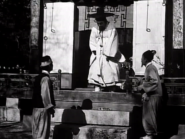 시집 가는 날.The.Wedding.Day.1956.조미령, 김승호, 최현, 김유희.XviD.AC3-WAF.avi_001638140.png