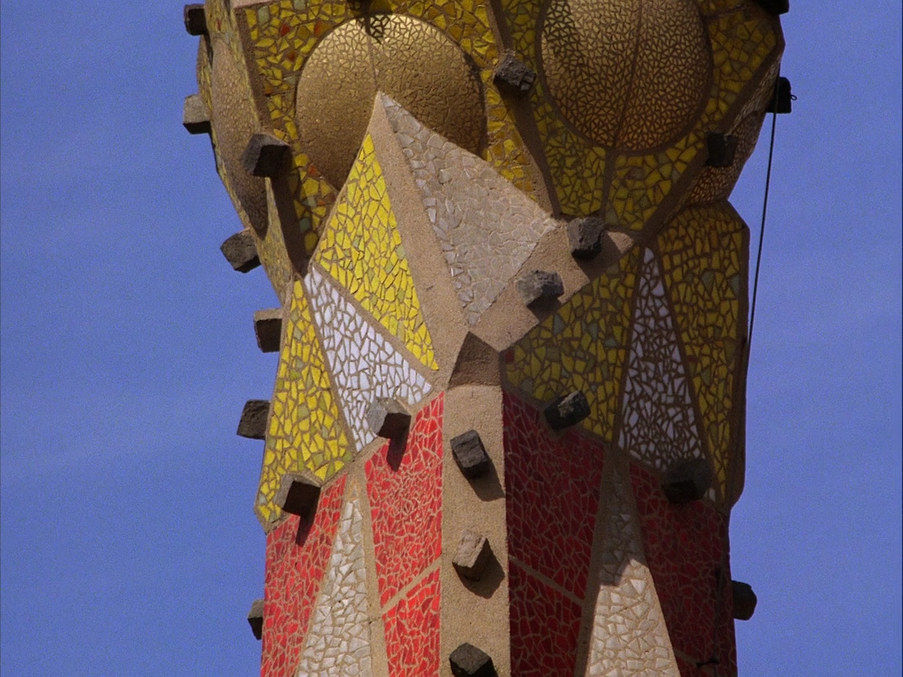 Antonio.Gaudi.1984.JAPANESE.1080p.BluRay.x264.DTS-FGT.mkv_004013426.png