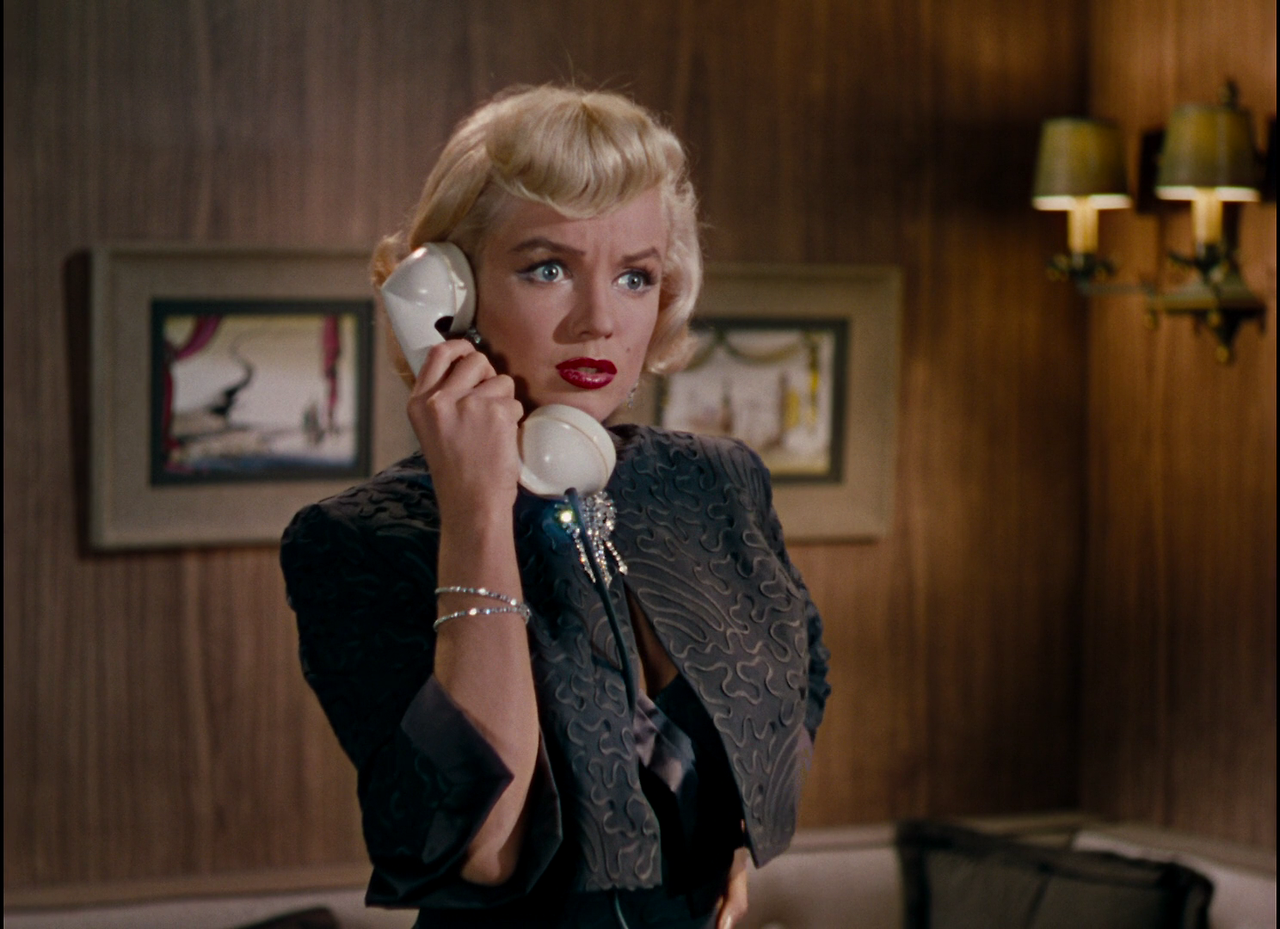 Gentlemen.Prefer.Blondes.1953.1080p.BluRay.x264-CiNEFiLE.mkv_002920334.png