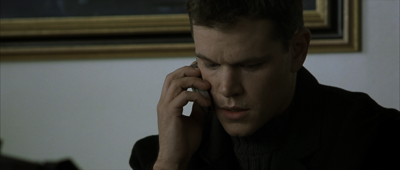 The.Bourne.Identity.2002.1080p.BluRay.x264.DTS-X.7.1-SWTYBLZ.mkv_005596758.png
