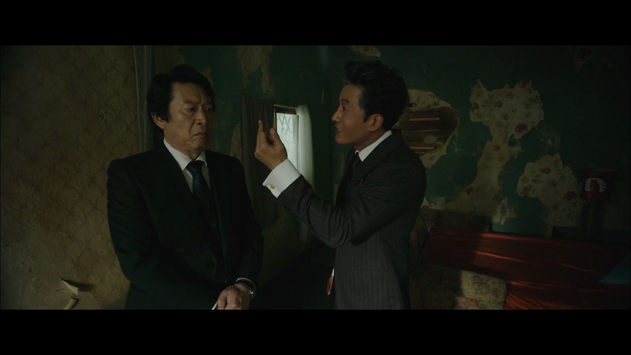 나의 절친 악당들 Intimate Enemies.2014.1080p.FHDRip.H264.AAC.mkv_012855901.png