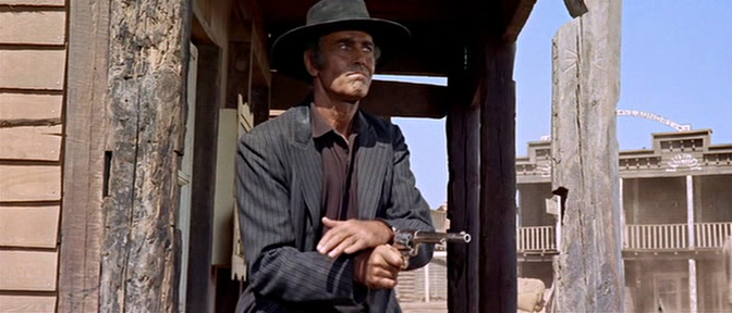 웨스턴(Once_Upon_A_Time_In_The_West.1968)_CD3-OS.iLUMiNADOS.avi_001513239.png
