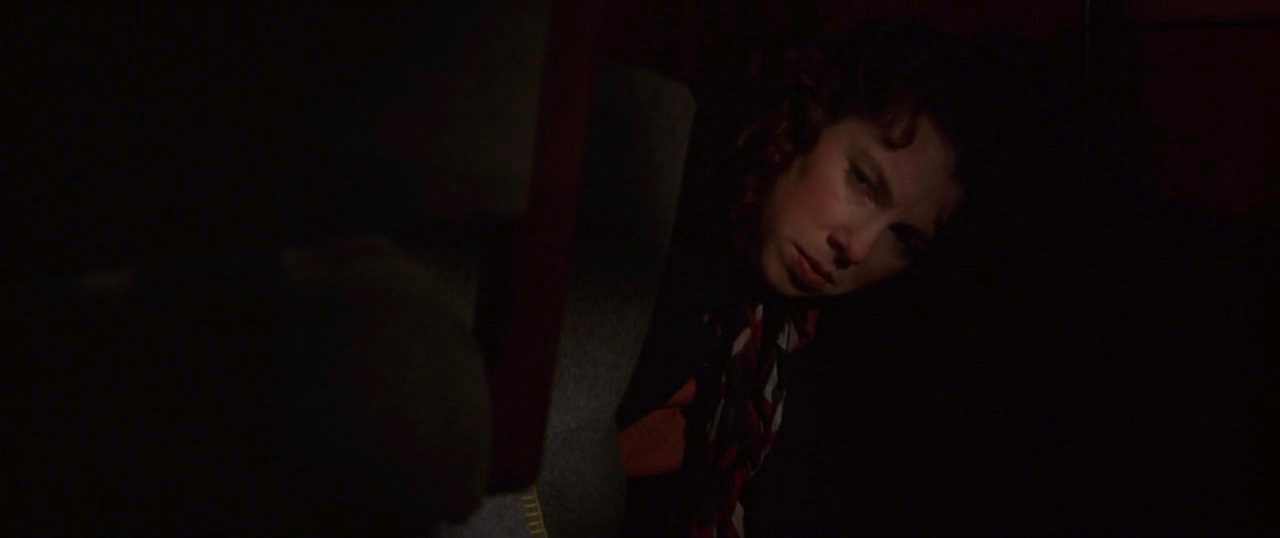 네고시에이터 The.Negotiator.1998.720p.BRRip.x264-x0r.mkv_014627779.png