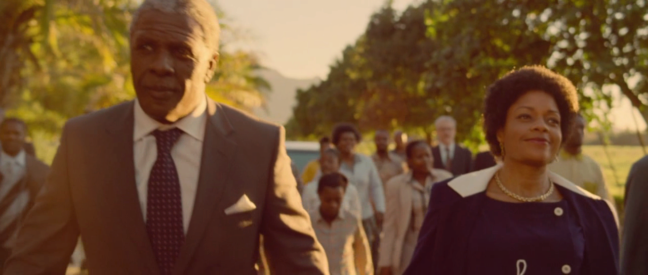 만델라 - 자유를 향한 머나먼 여정 Mandela.Long.Walk.To.Freedom.2013.720P.BRRiP.XVID.AC3-MAJESTIC.avi_015237162.png