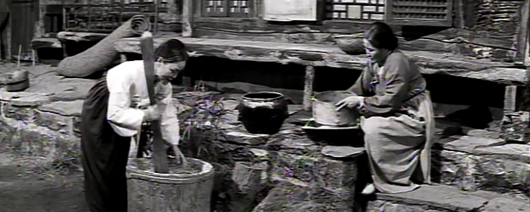 김약국의_딸들.Daughters.In.Kim.Pharmacy.1963.XviD.AC3-WAF.avi_010908056.png