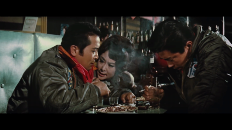 빨간마후라_The_Red_Scarf.1964.1080p_신영균,_최은희,_최무룡,_윤인자.mp4_012419394.png