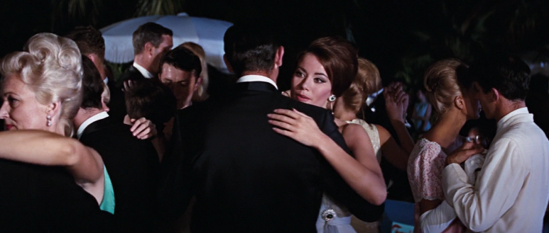 1965_-_Thunderball.1965.1080p.BluRay.DTS.HighCode.mkv_005244397.png