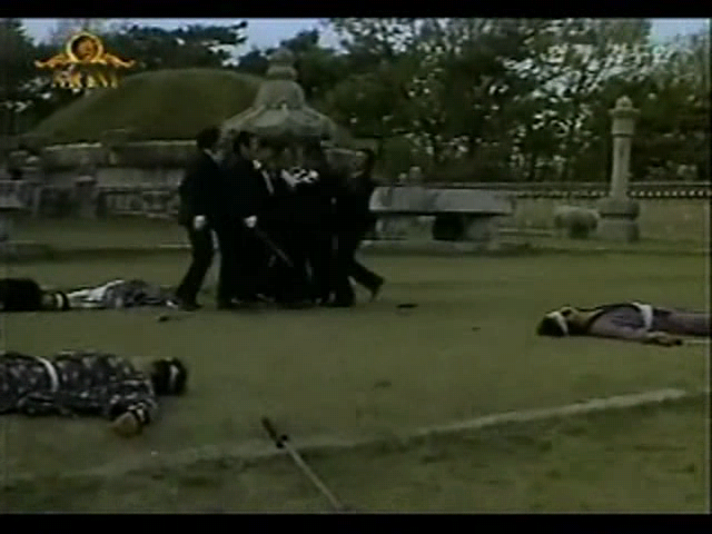협객_김두한.Righteous.Fighter.Kim.Du-Han.1975.VHSRip.Xvid.AC3-BKL.avi_012619982.png