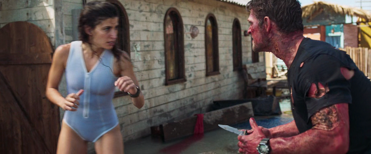 딥 블루 씨 3 Deep.Blue.Sea.3.2020.1080p.BluRay.x265-RARBG.mp4_012330494.png