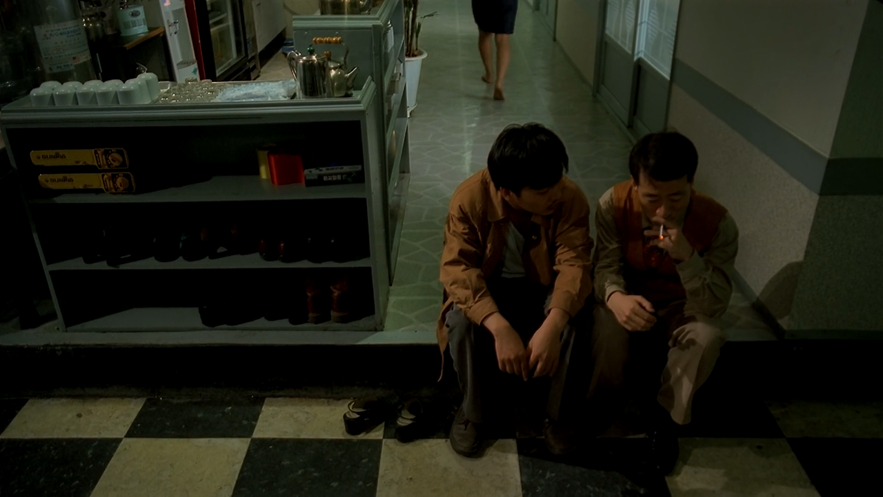 돼지가 우물에 빠진 날.The.Day.A.Pig.Fell.Into.The.Well.1996.BluRay.1080p.x264.AAC-YTS.mp4_001839128.png