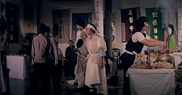 불장나한권.The.Buddhist.Fist.1979.DVDRip.XViD-GREiD.avi_004480480.png