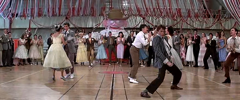 Grease.1978.XviD.AC3.CD2-WAF.avi_001949530.png