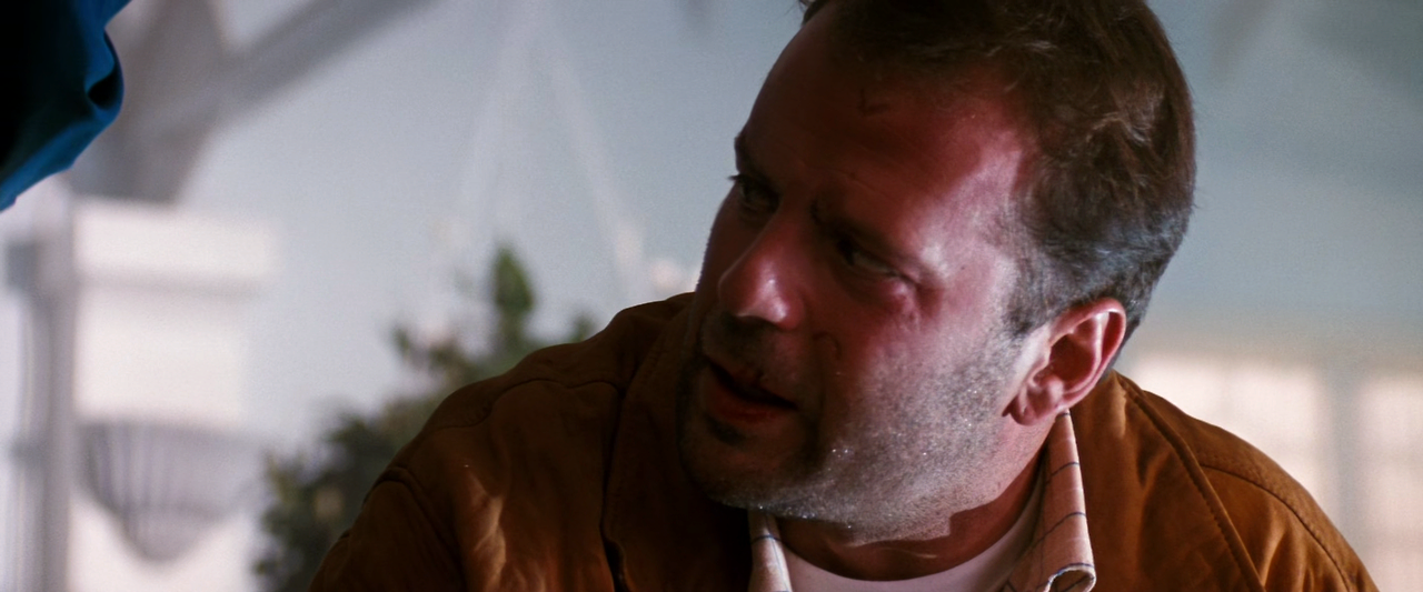 The.Last.Boy.Scout.1991.1080p.BluRay.10bit.x265.AAC.5.1 Qman[UTR].mkv_010634747.png