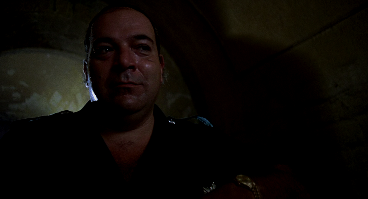 미드나잇 익스프레스 Midnight.Express.1978.1080p.BluRay.x265-RARBG.mp4_006670747.png