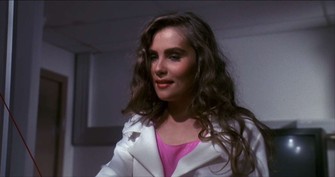 비터 문.Bitter Moon.1992.Kino Lorber.1080p.10bit.Bluray.x265.HEVC.DD.2.0-TombDoc.mkv_014324094.png