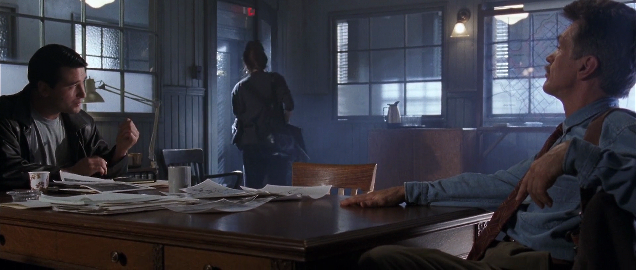 나이트 무브 Knight.Moves.1992.1080p.BluRay.H264.AAC-RARBG.mp4_012559172.png