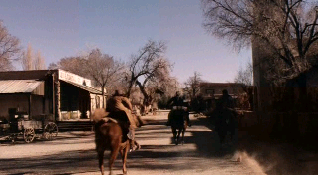 영 건스,Young.Guns.1988.WMV9.AC3.CD2-Bulls.avi_003115114.png