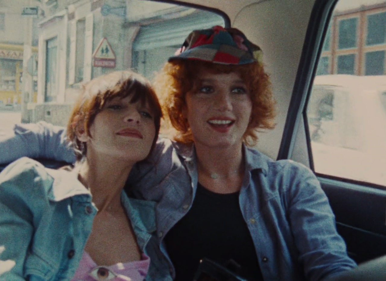 Celine.and.Julie.Go.Boating.1974.FRENCH.1080p.BluRay.H264.AAC-VXT.mp4_020507897.png