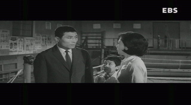 내_주먹을_사라_(1966)_김기덕감독김기수,_김지미,_박노식,_전계현,_이예춘,_이빈화,_최성_SDTV.XviD.avi_01174053.png