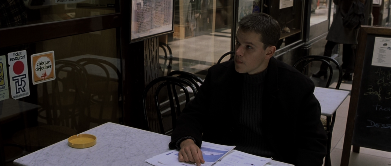 The.Bourne.Identity.2002.1080p.BluRay.x264.DTS-X.7.1-SWTYBLZ.mkv_004226681.png