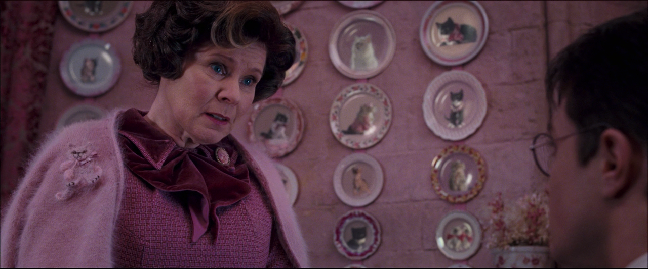 해리 포터와 불사조 기사단.Harry.Potter.and.the.Order.of.the.Phoenix.2007.1080p.HQ.10bit.BluRay.5.1.x265.HEVC-MZABI.mkv_003951406.png