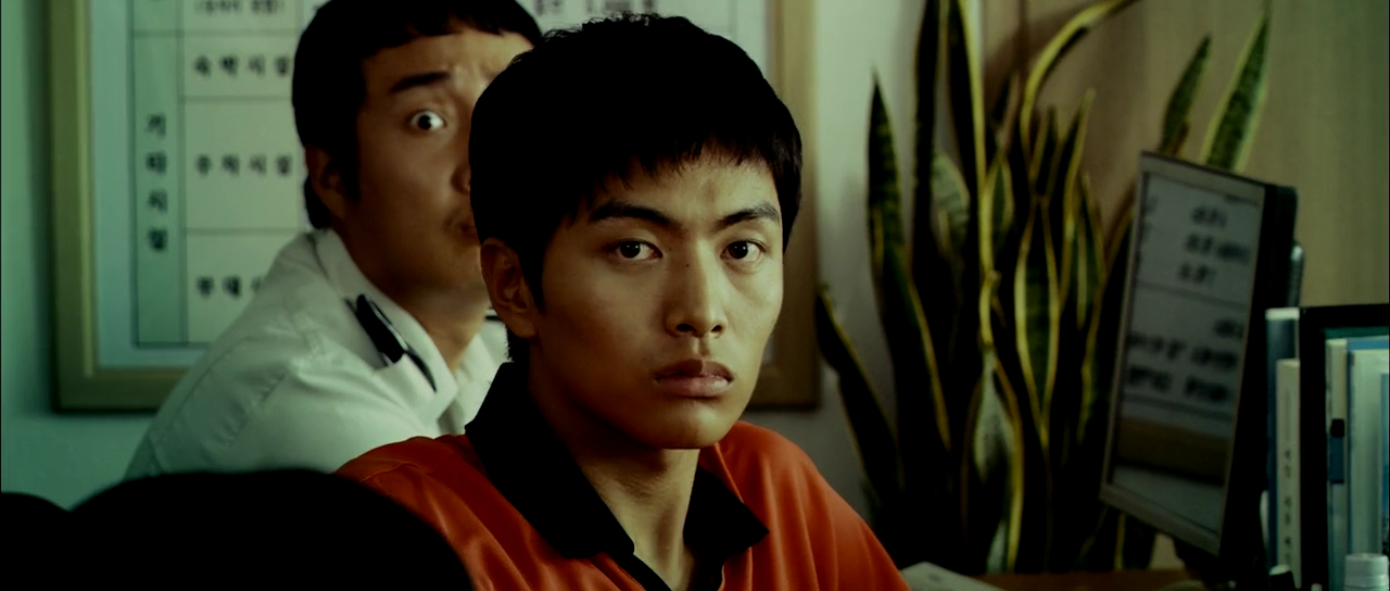 해운대 Tidal.Wave.2009.KOREAN.720p.BluRay.H264.AAC-VXT.mp4_002649232.png