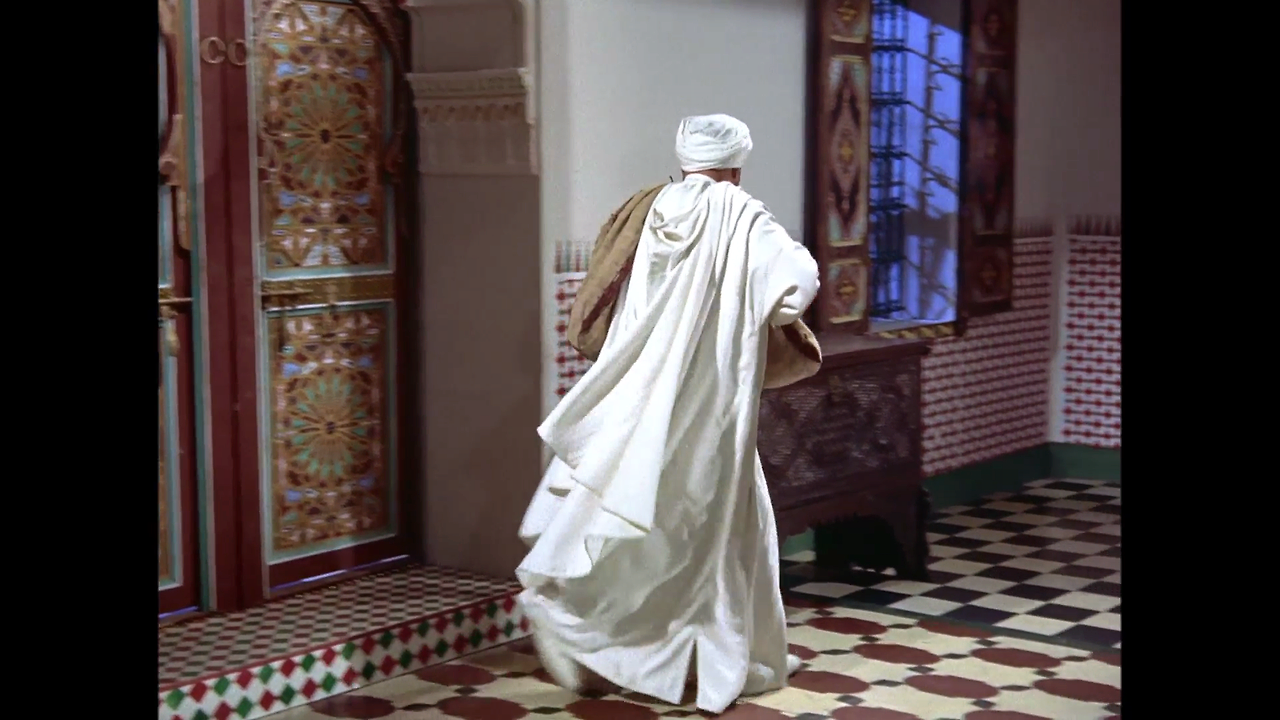 Ali.Baba.et.les.quarante.voleurs.1954.BluRay.Remux.1080p.2Audio.DTS-HD.MA.2.0.x264-beAst.mkv_005505837 (46).png