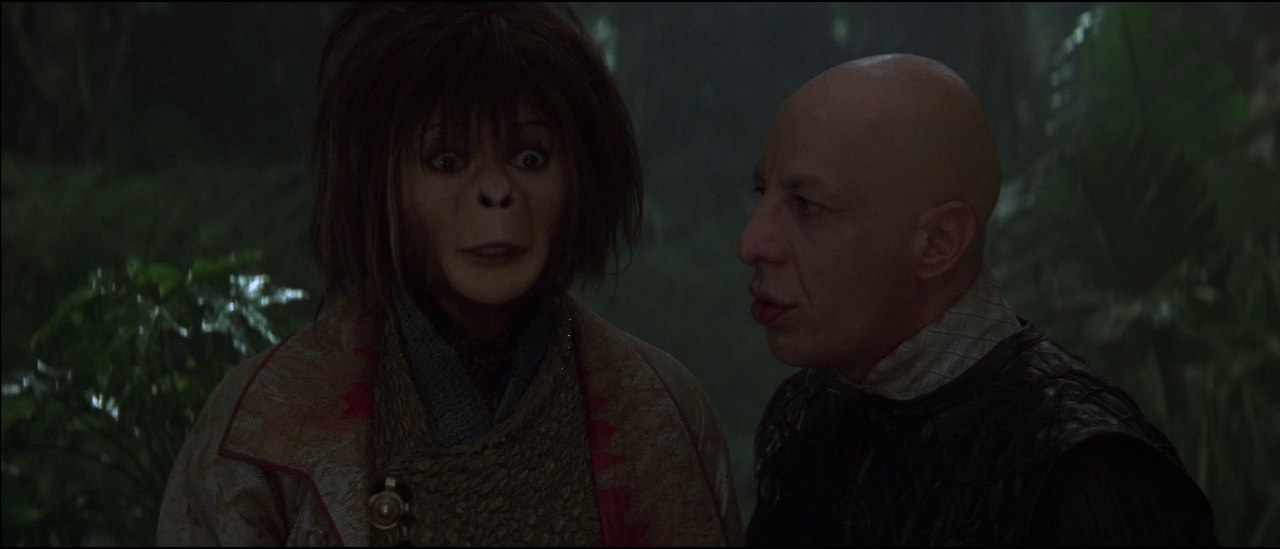 2001 Planet.Of.The.Apes.2001.1080p.BluRay.x264-SPARKS.mkv_002831124.png