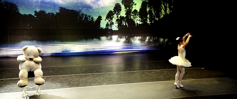 웨딩 드레스.Wedding.Dress.2010.XviD.AC3-Zoom.avi_013347060.png