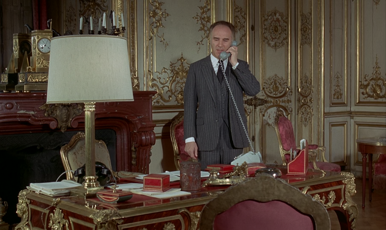 The Discreet Charm of the Bourgeoisie 1972 (1080p Bluray x265 HEVC 10bit AAC 2.0 French Tigole).mkv_005387208.png