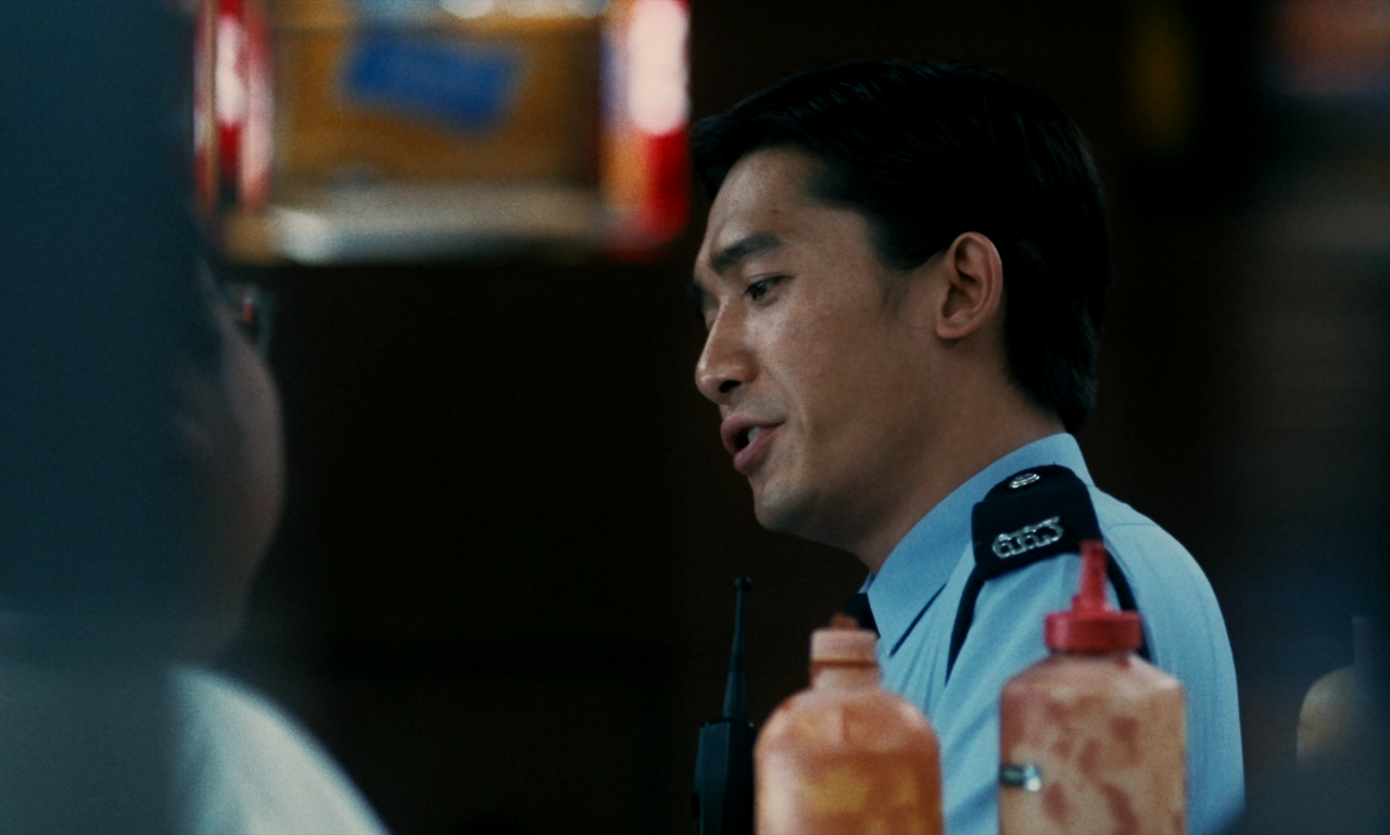 Chungking Express (1994) Criterion (1080p BluRay x265 HEVC 10bit AAC 5.1 Chinese Silence).mkv_002729143.png