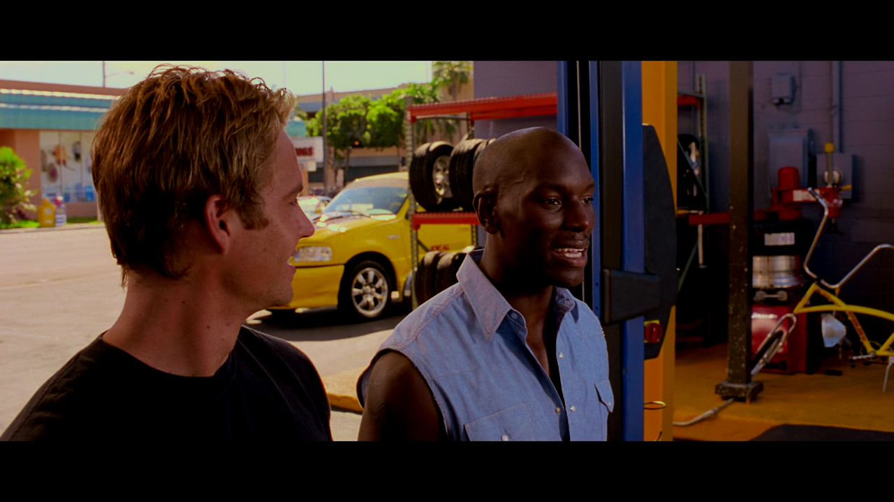 2.Fast.2.Furious.2003.2160p.4K.BluRay.x265.10bit.AAC5.1.mkv_002455663.png