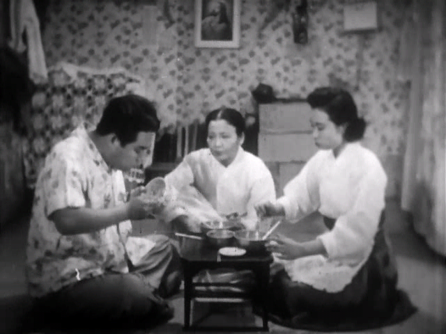 청춘쌍곡선.1956.XviD.AC3.CD2-WAF.avi_003536325.png