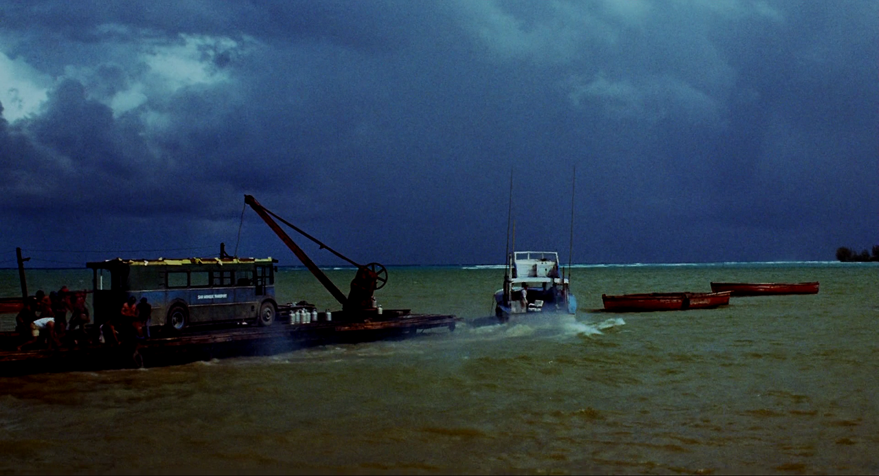 1973 - Live.and.Let.Die.1080p.BluRay.DTS.HighCode.mkv_003703158.png