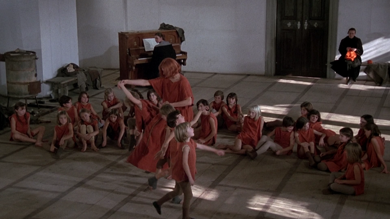 Isadora.1968.1080p.BluRay.x264-SONiDO.mkv_006056750.png