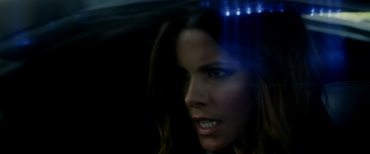 토탈 리콜.Total Recall.2012.Extended Director's Cut.1080p.mkv_003375455.png