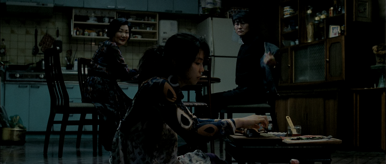 박쥐.(4.8).Thirst.2009.DC.1080p.BluRay.x265.HEVC.10bit.AAC 5.1.Korean.Tigole.mkv_001155654.png