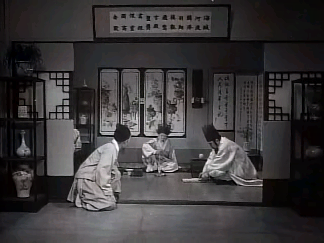 시집 가는 날.The.Wedding.Day.1956.조미령, 김승호, 최현, 김유희.XviD.AC3-WAF.avi_002818663.png