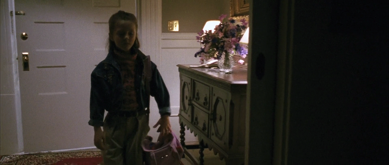 나이트 무브 Knight.Moves.1992.1080p.BluRay.H264.AAC-RARBG.mp4_013723272.png