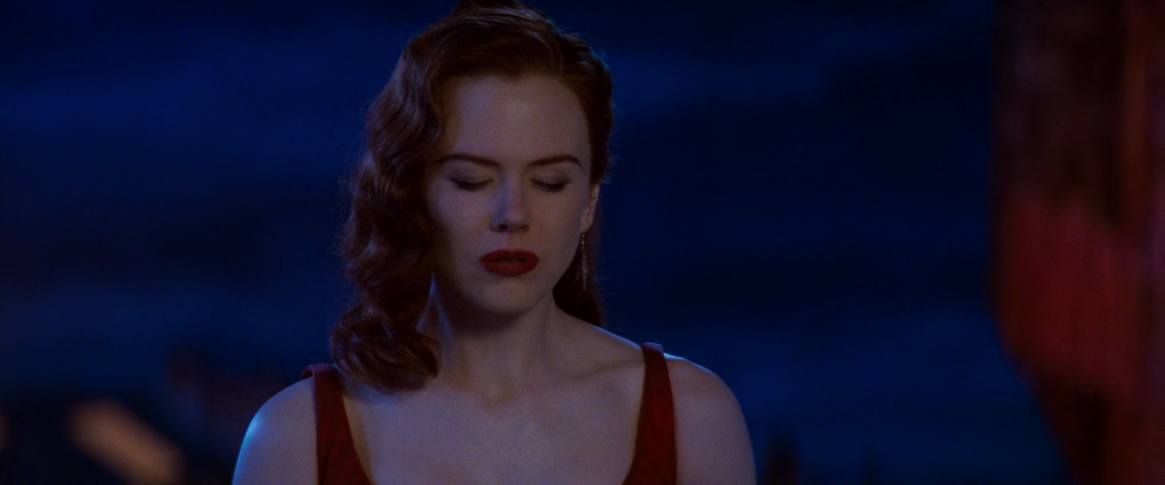 Moulin Rouge! 2001 (1080p Bluray x265 HEVC 10bit AAC 5.1 Tigole).mkv_004739878.png