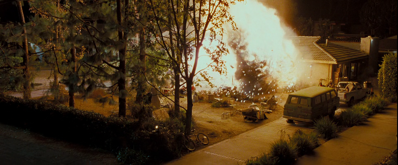 Live Free or Die Hard (2007) Unrated (1080p BluRay x265 HEVC 10bit AAC 5.1 Tigole).mkv_000133175.png