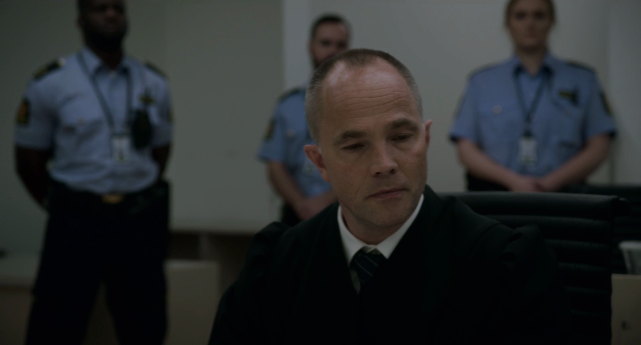 7월 22일 . 22.July.2018.1080p.WEBRip.X264-METCON.mkv_014556341.png