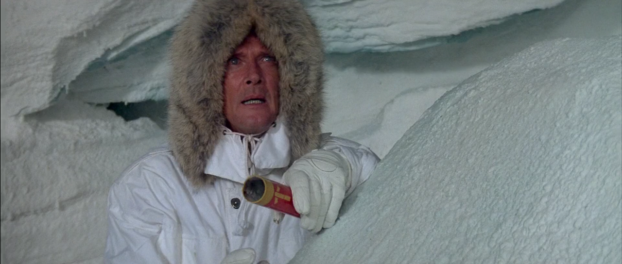 1985 - A.View.to.a.Kill.1080p.BluRay.DTS.HighCode.mkv_000278862.png