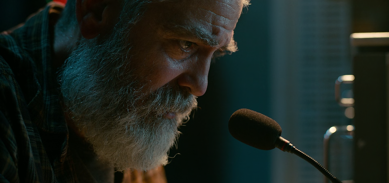 미드나이트 스카이 The Midnight Sky (2020)  [1080p x265 q22 Joy].mkv_006249125.png