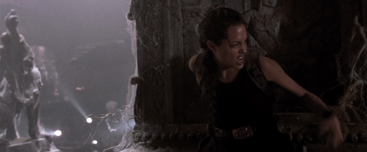 Lara.Croft.Tomb.Raider.2001.1080p.BluRay.H264.AAC-RARBG.mp4_005341691.png