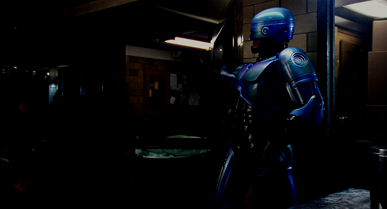 RoboCop.2.1990.1080p.BluRay.x264-LEVERAGE.mkv_000659075.png