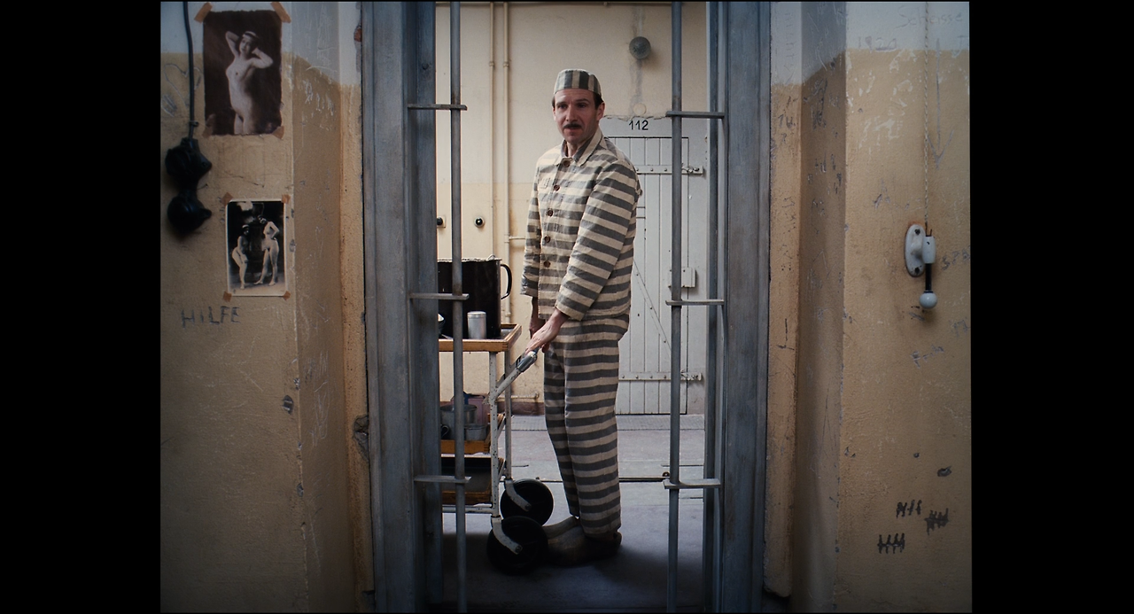 The.Grand.Budapest.Hotel.2014.1080p.BluRay.x264.DTS-HD.MA.5.1-RARBG.mkv_002572153.png