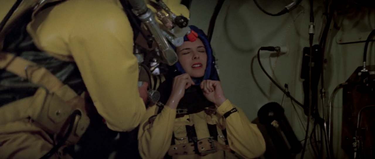 1981 - For.Your.Eyes.Only..1080p.BluRay.DTS.HighCode.mkv_005583995.png