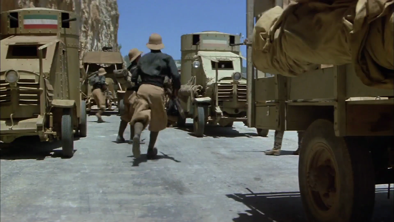 [전쟁영화]사막의 라이언.Lion Of The Desert.1981.1080p.BluRay.H264.AAC-RARBG.mp4_015956966.png